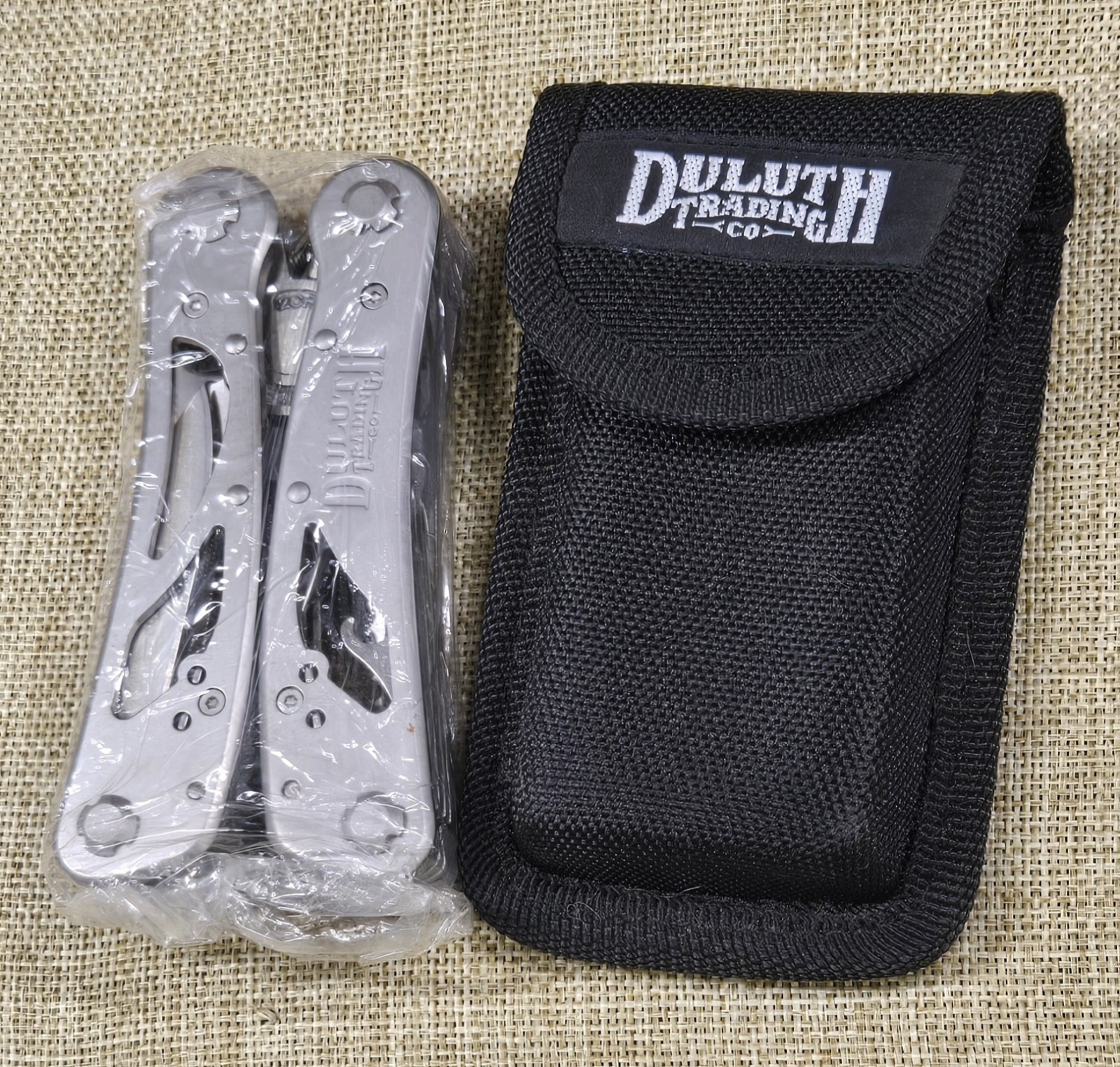 Duluth Trading Co 2CR Stainless Multi Tool Pliers Knife Saw New w/ Sheath