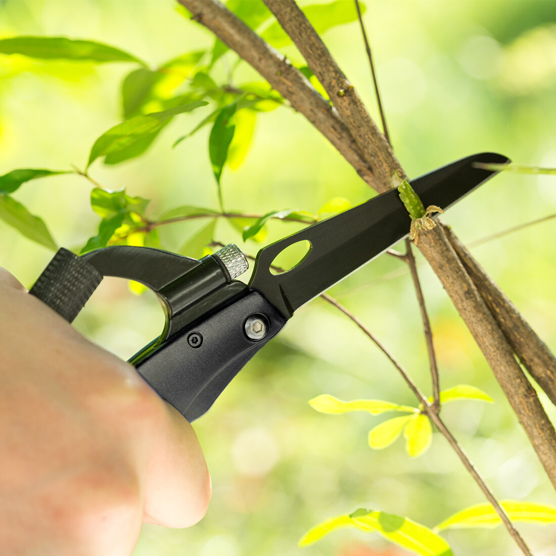 High-End & Sturdy Carabiner, Multi Tool for Outdoor Camping, Hiking, Hunting etc