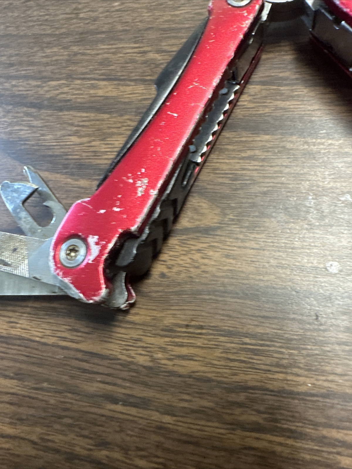 Sheffield Mini Multi Tool 9 in 1 Red Handle Knife Pliers Saw Screwdriver