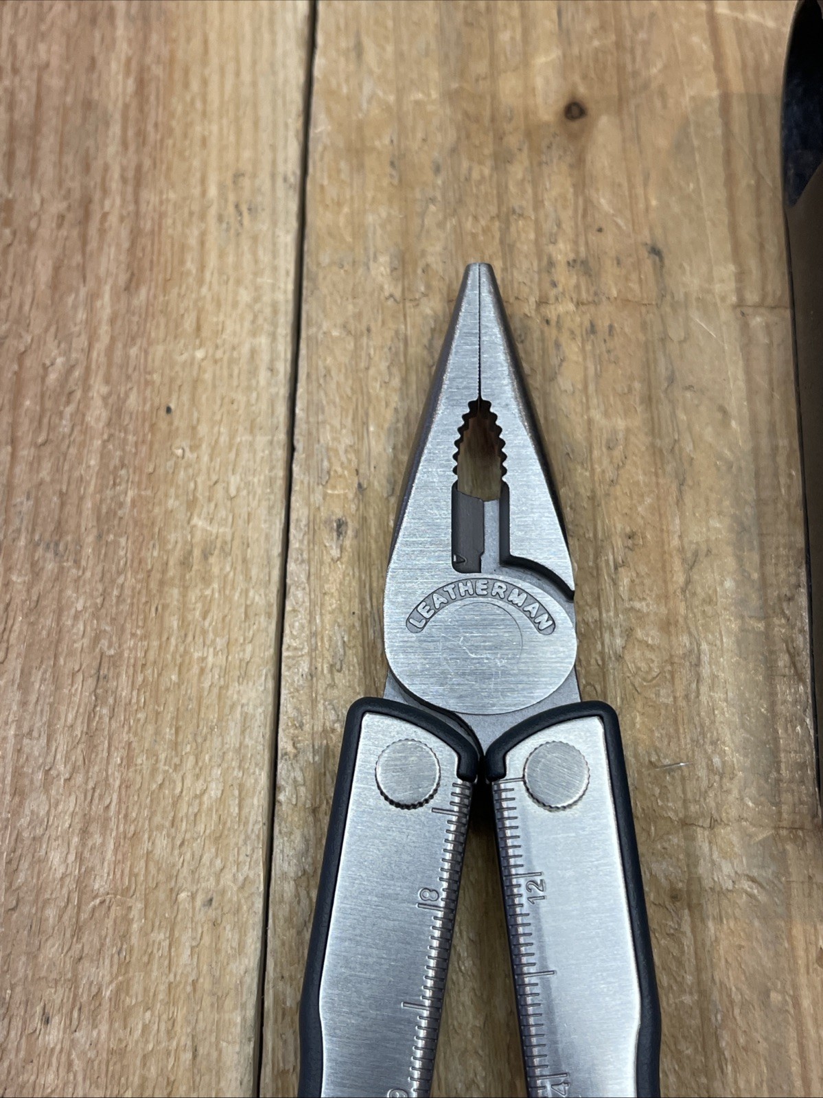 Leatherman KICK multitool. New, with vintage Leather Snap belt sheath Mint Knife