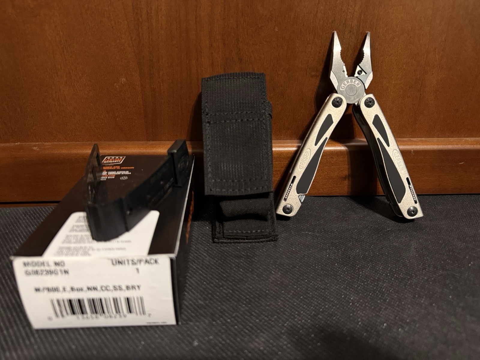 Gerber Legend MP800 Multi Tool /Multi Plier. Assembled in USA With Sheath