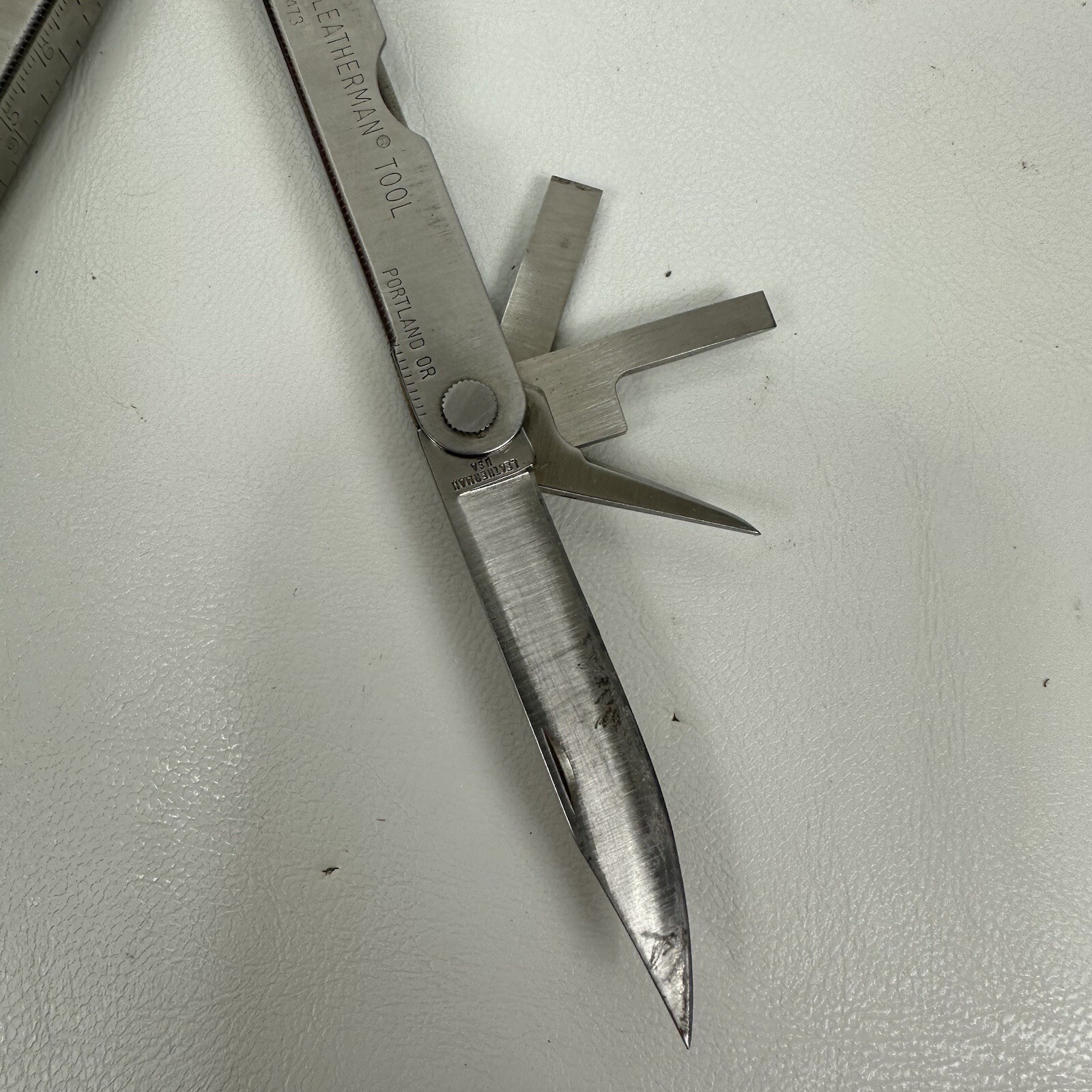 Leatherman Multi Tool Portland OR TM 1325473 With Pouch USA Vintage Original