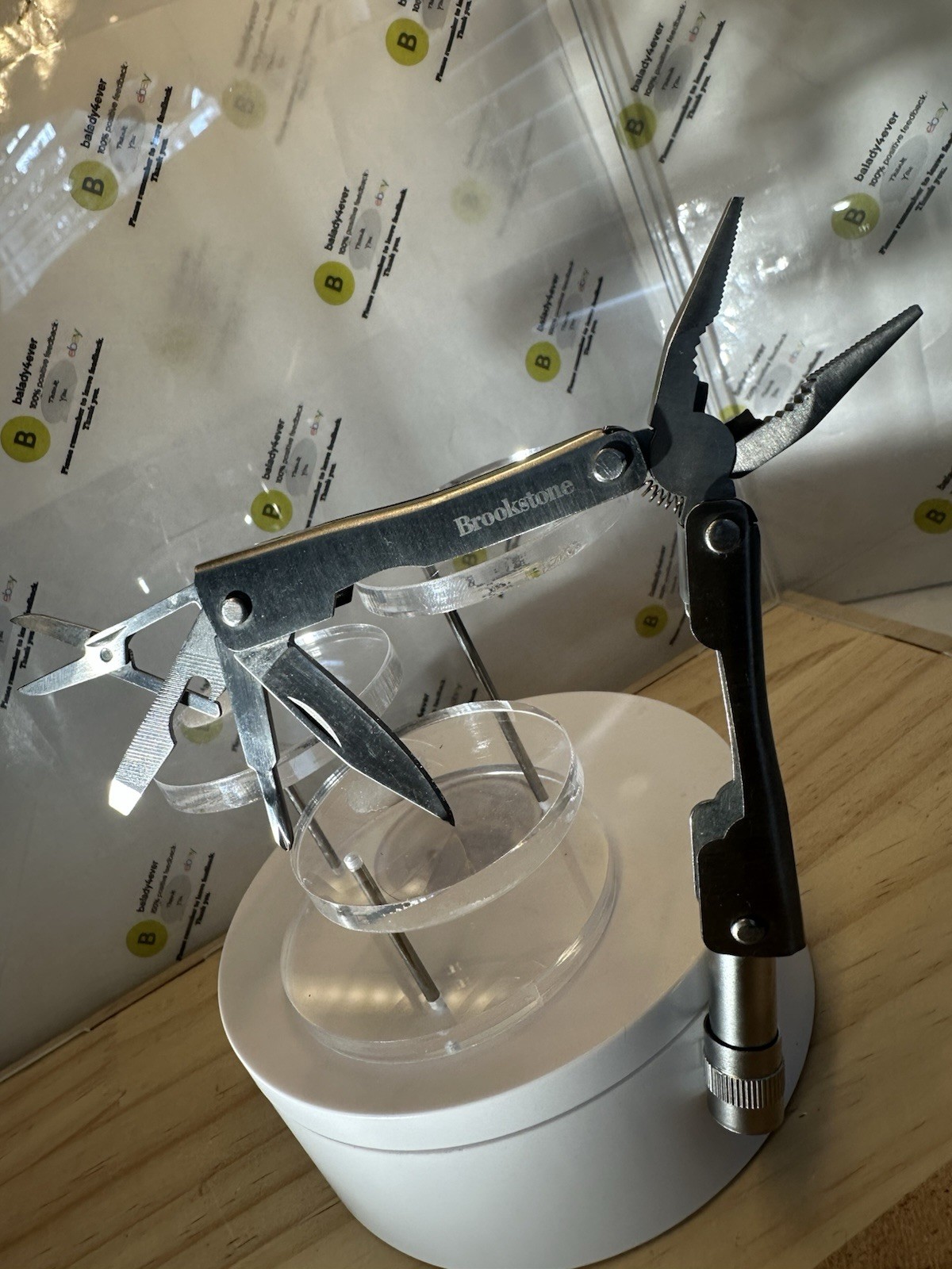 Brookstone 7 in 1 Mini Multitool With Knife Scissors And Pliers Needs Bulb