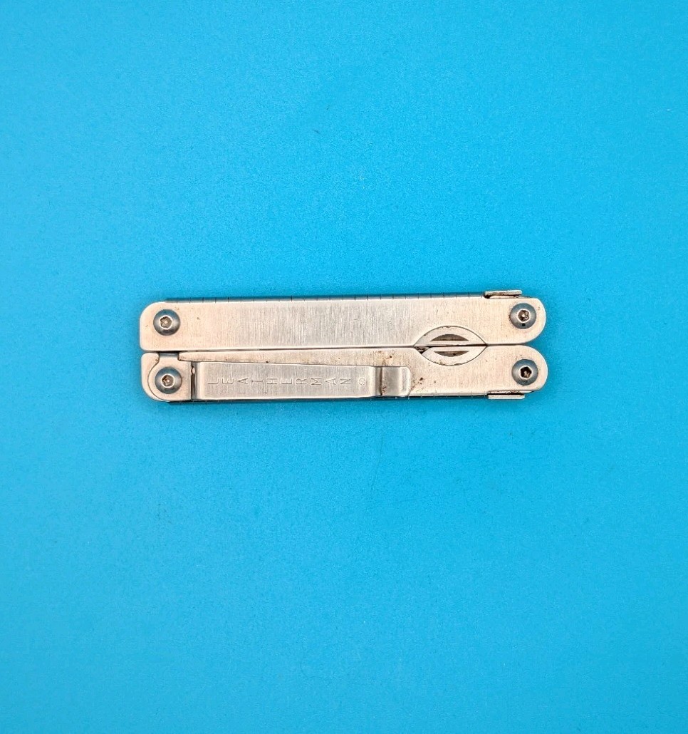 Leatherman SideClip Multi-Tool! 08/03 DATE STAMP! RARE! BASS PRO SHOPS