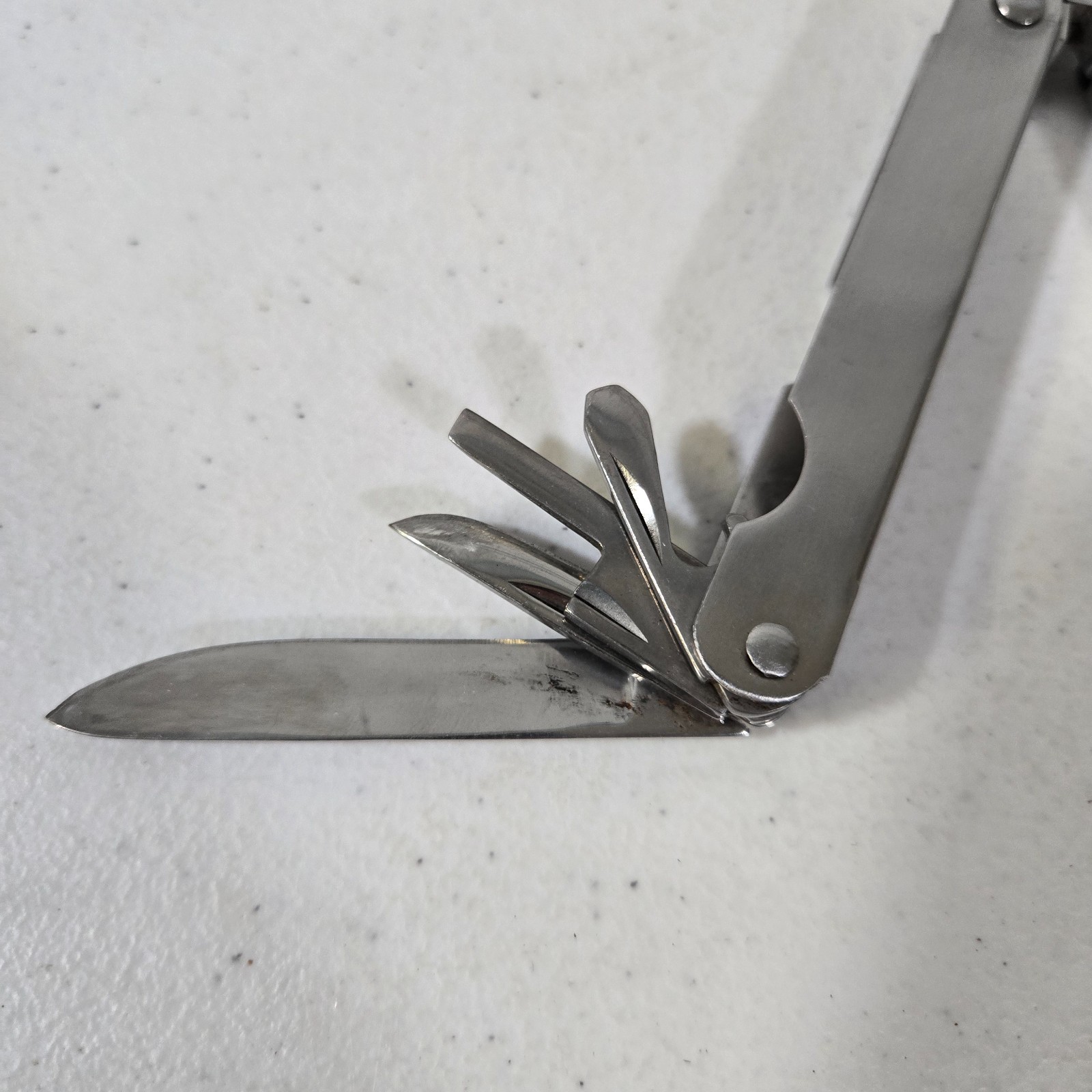 Vintage American Camper Multitool Stainless Steel Pocket Plier Knife Leather She