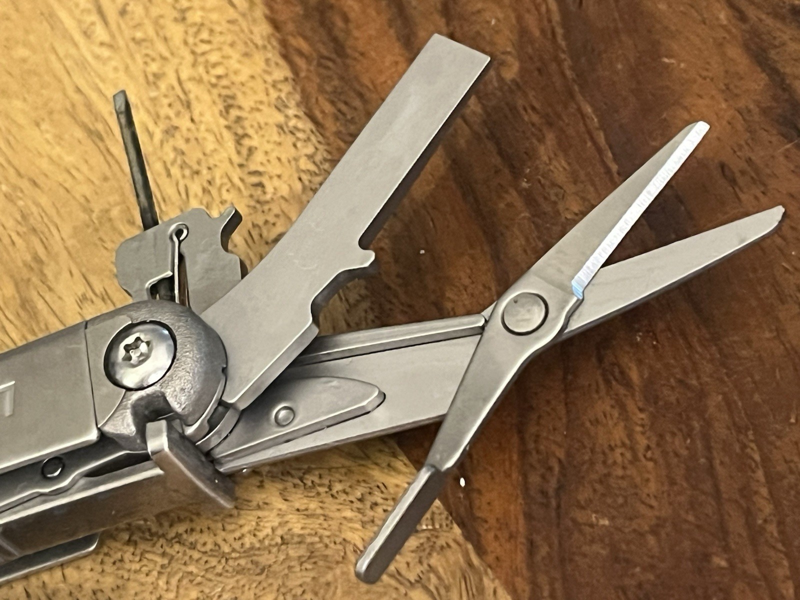 08/2023 Leatherman Wave Plus Multi-Tool Excellent Condition w/New Molle Sheath