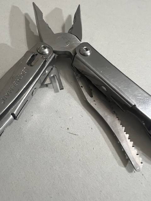 Leatherman Sidekick Multi-Tool Stainless Pliers , Saw Knife broken – See photos