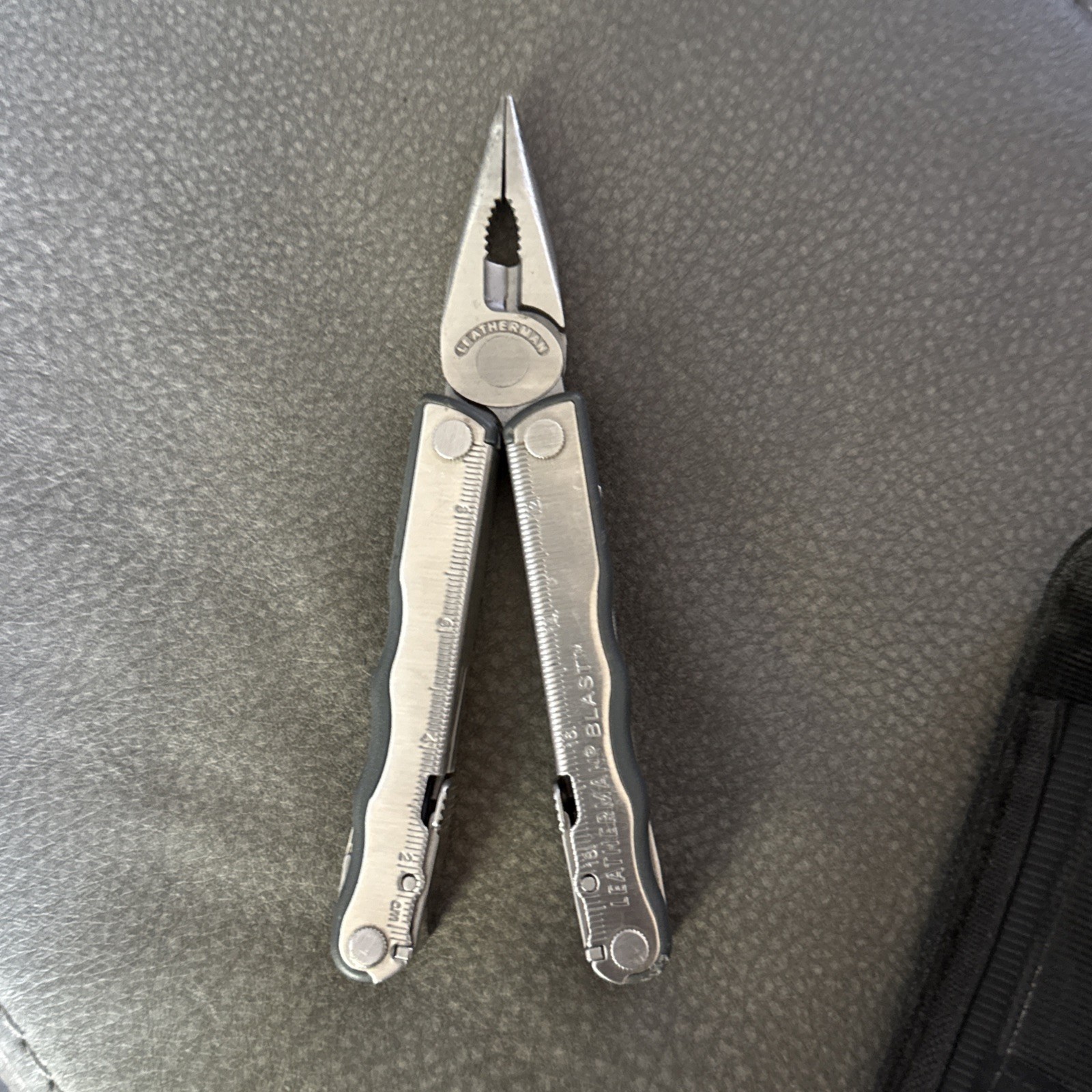 Leatherman Blast Stainless Steel Multitool Retired Gun Prepper Survival Bug Out