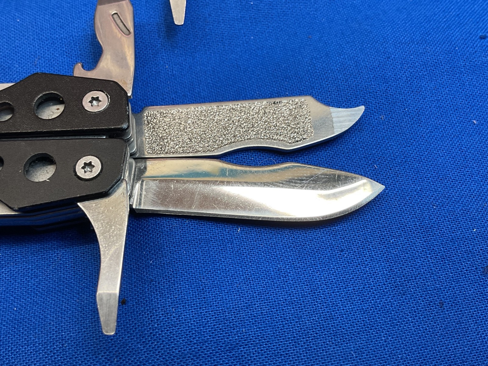 Gerber Clutch and Mini Suspension Multi Tool Knife Pliers Lot of 2 Tools