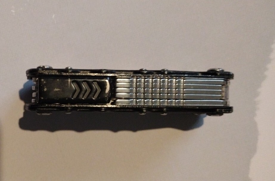 Sarge 10 In 1 Black Zytel Stainless Steel Multi Tools in Great Condition