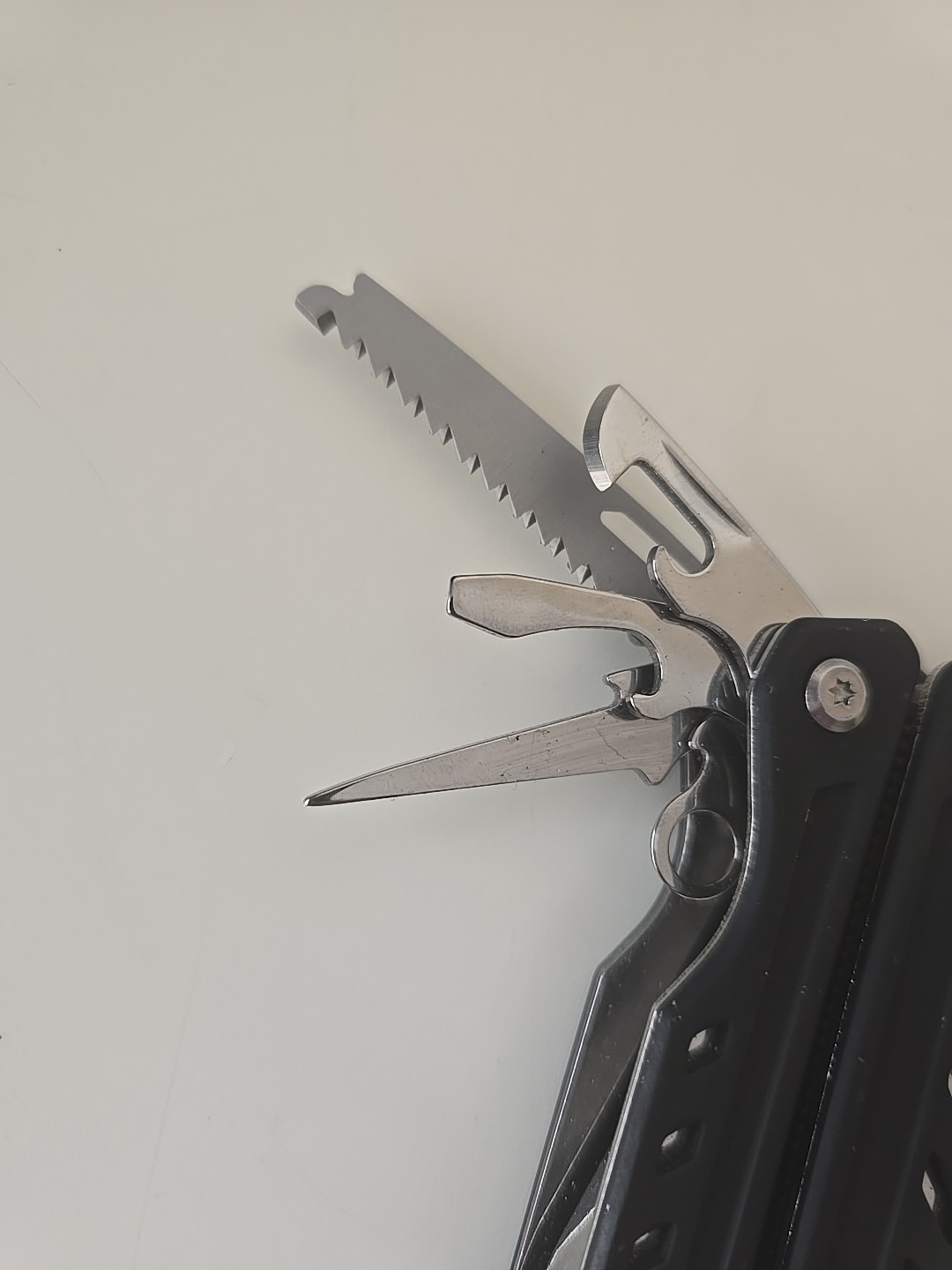 Ozark Trail 12 In 1 Multi-tool Black 4-1/8”Closed