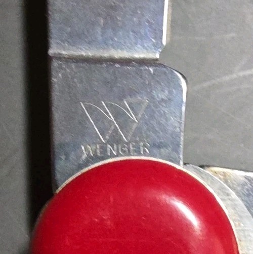 Vintage – Wenger Delemont Hiker Swiss Army Knife