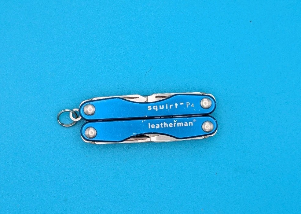 Leatherman Squirt P4 Multi-Tool, Key Ring, Retired, BLUE!
