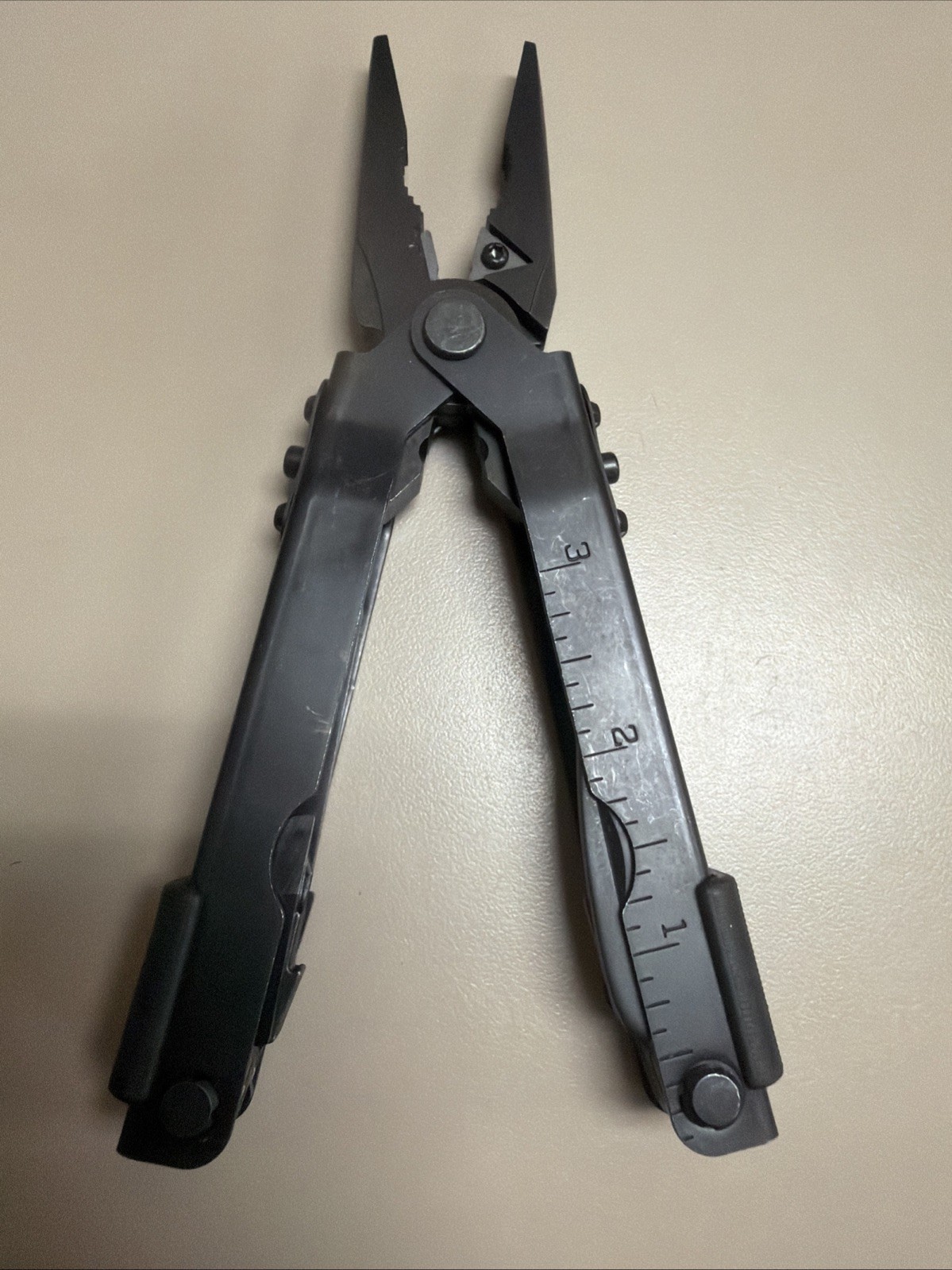 Gerber MP600 Multi-Plier 600 Black with Carbide Cutters