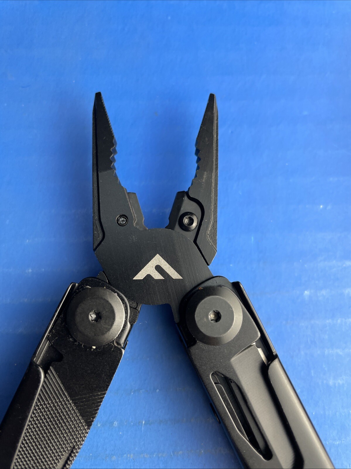 FLISSA 15-in-1 MultiTool Pliers Portable Survival Compact Folding Pocket Knife