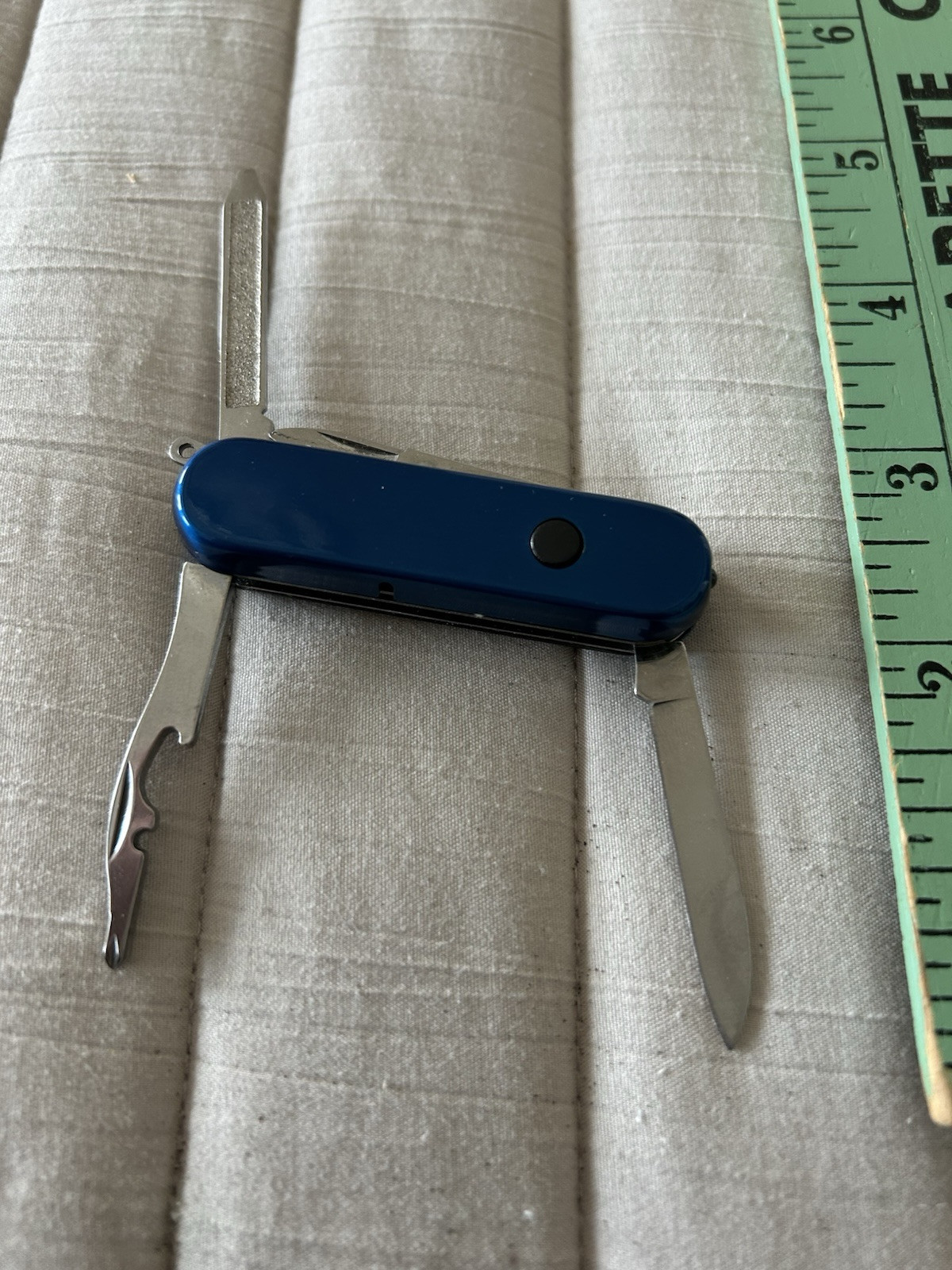 Columbia Keychain Multifunction Tool Includes A Variety Of Small Tools