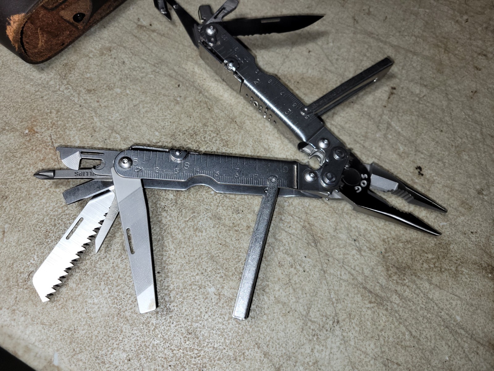 Fine SOG Power Lock Multi-Tool Stainless Steel Serrated Knife Opener