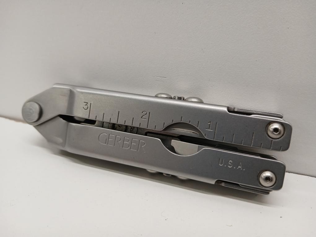 GERBER LEGENDARY BLADES MULTITOOL MP600 (P06035018)
