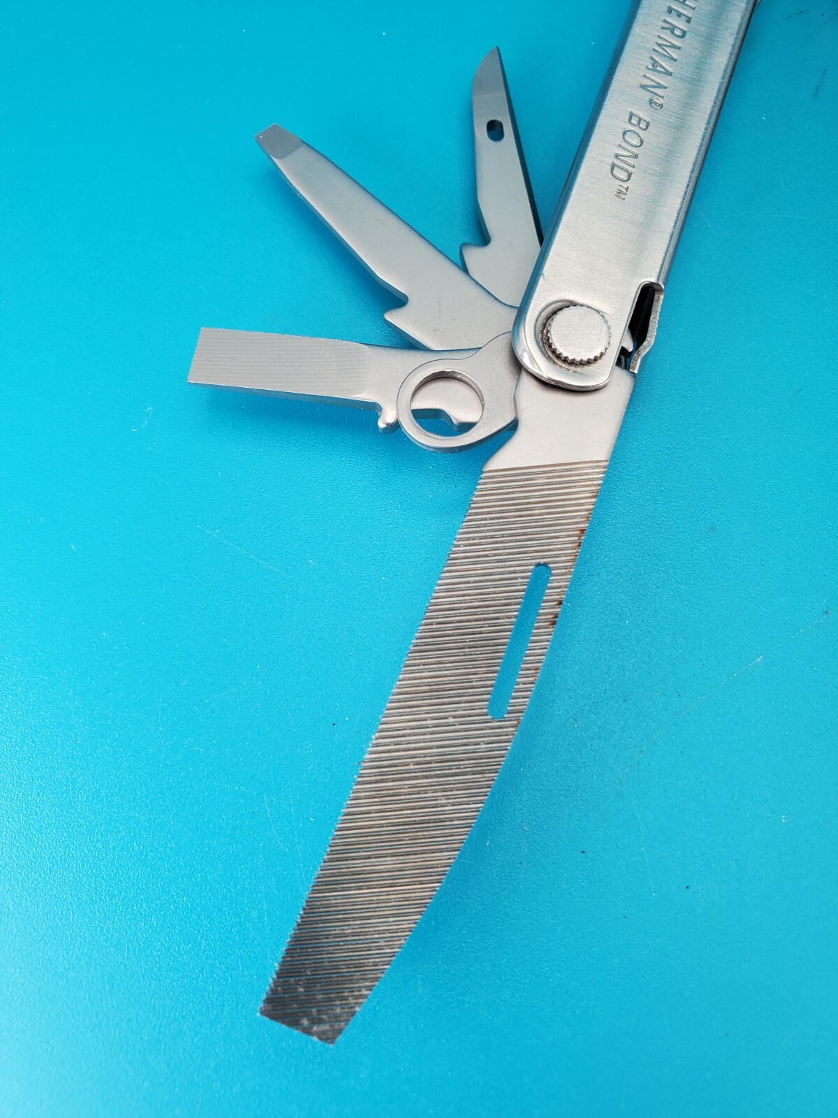 LEATHERMAN Bond Multitool, Stainless Steel Everyday Tool!