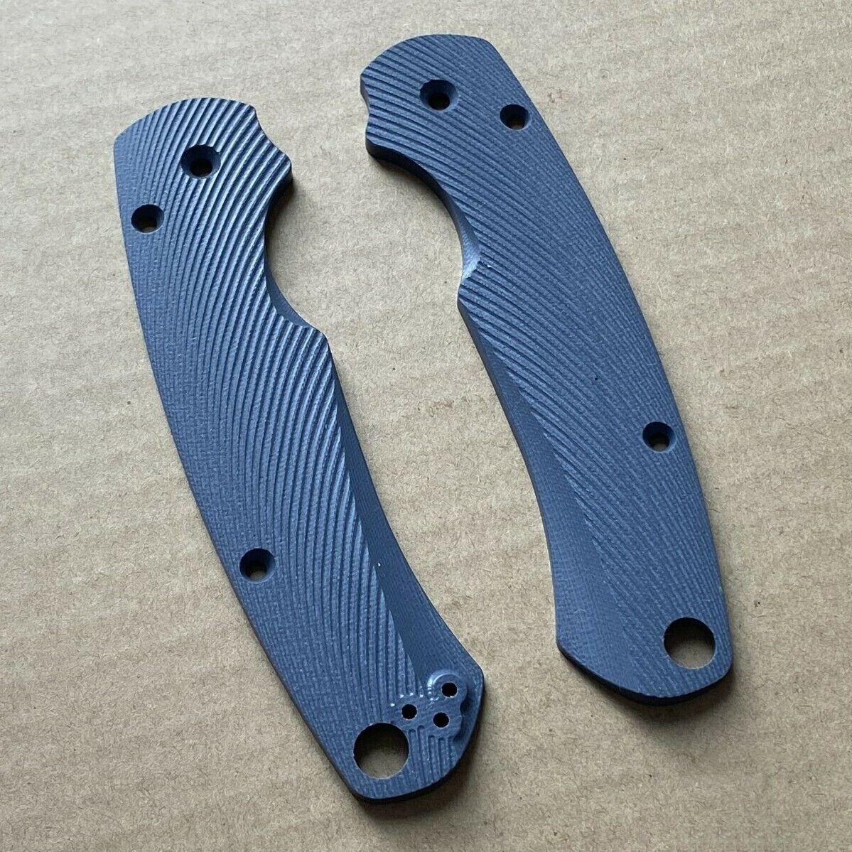 G10 Scales – Sunrise Pattern – Navy For Spyderco Paramilitary 2 Contoured