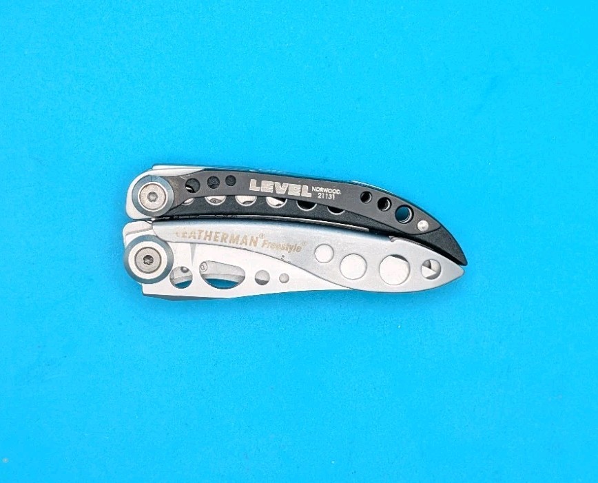 Leatherman Freestyle Multi-Tool – Discontinued – FAST SHIPPING!
