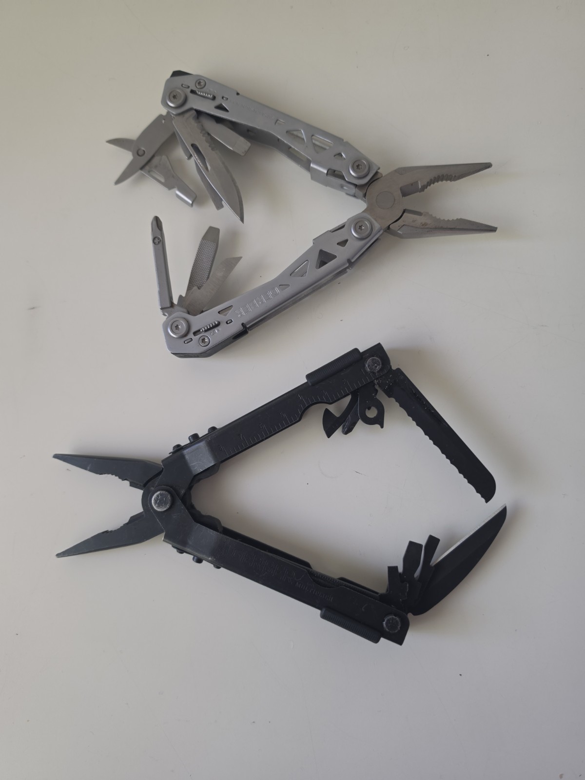 GERBER LOT: Multi Tool Multi-Plier Black Oxide & Suspension