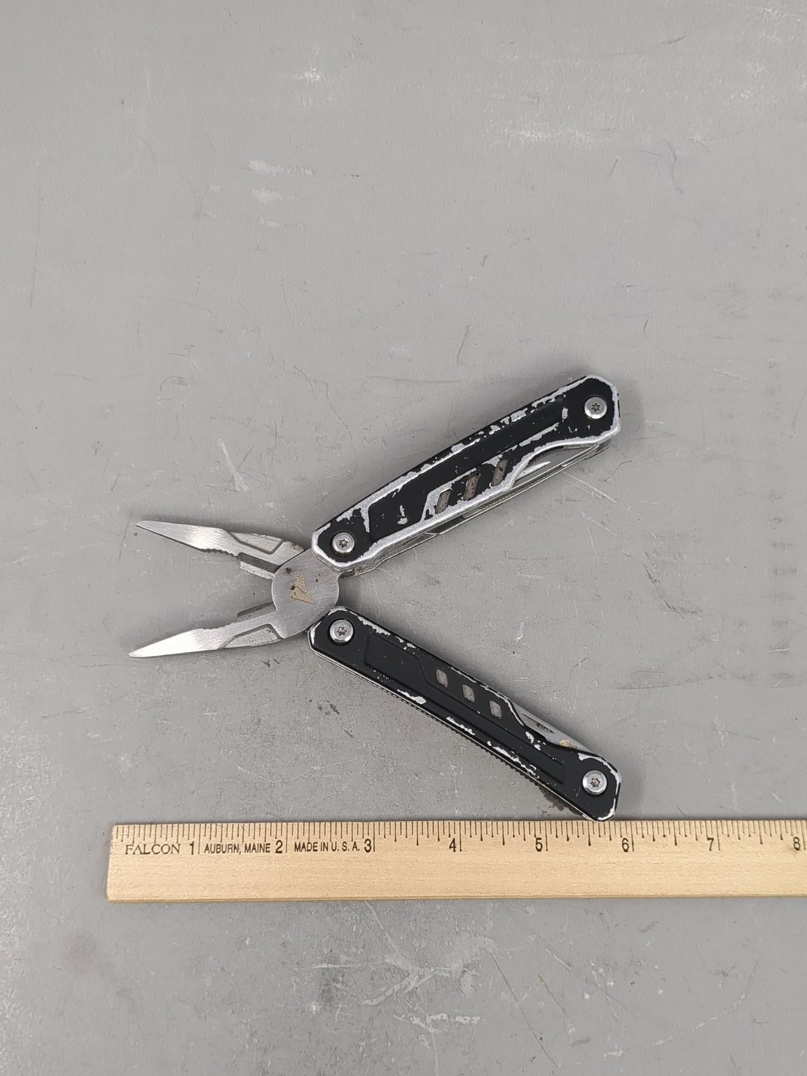Black Weathered Multi-Tool Camping Knives & Tools with Pliers 10 Tools