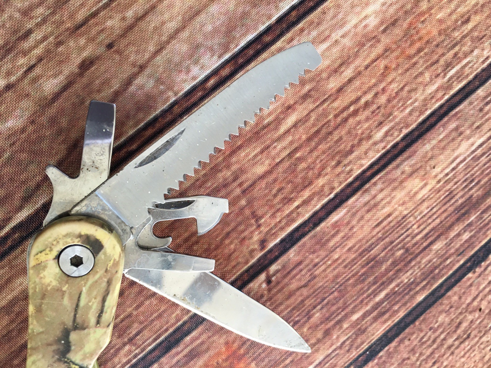 Appalachian Trail Multi-Tool Knife Stainless Steel Camo