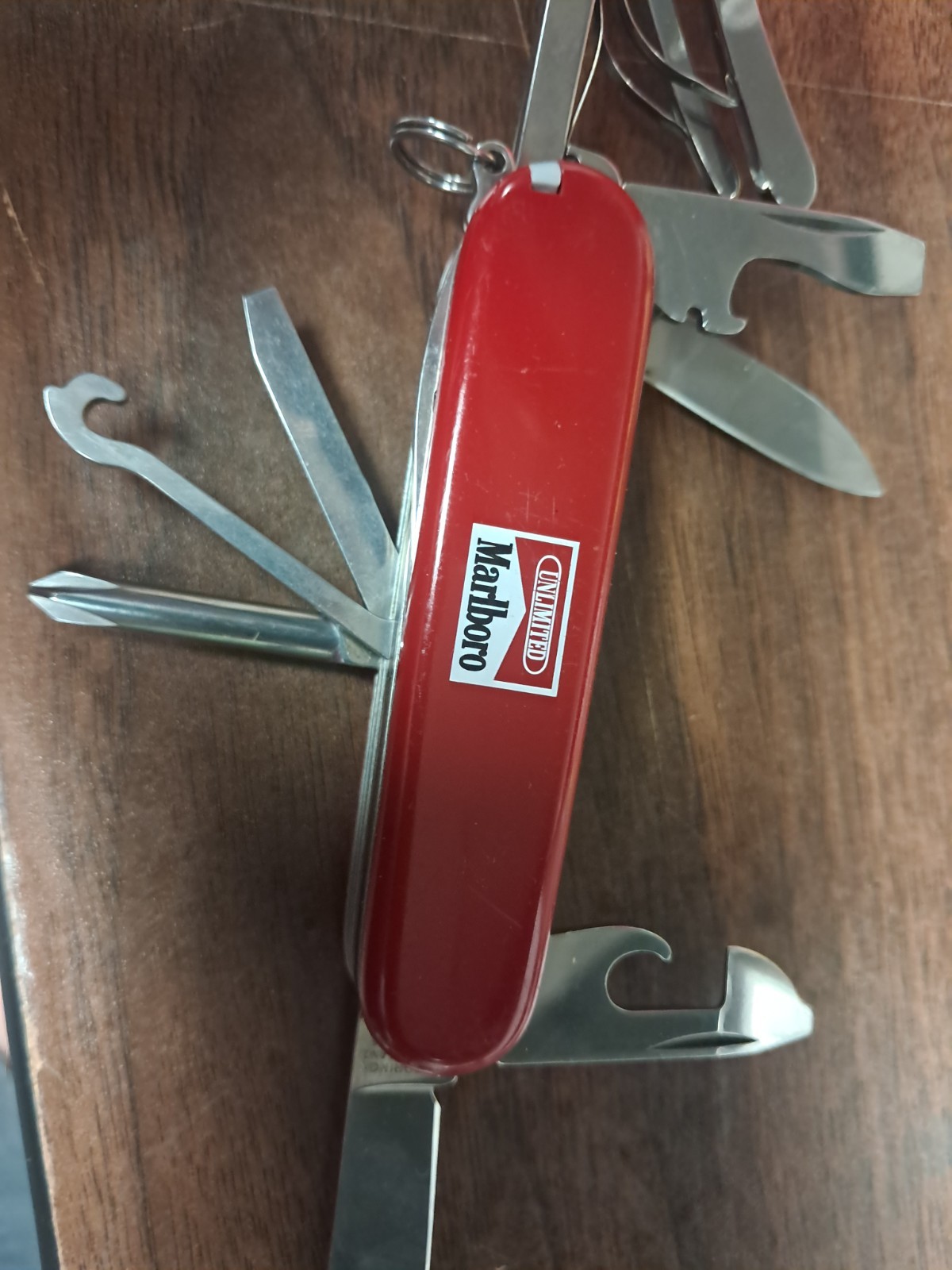Victorinox Marlboro Adventure Team Red Multi-Tool Knife . 12 tools Swiss army