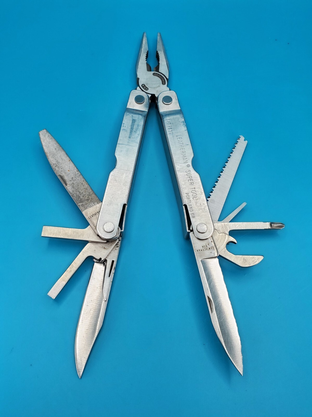 LEATHERMAN Super TOOL Multi Function Tool PLIERS, Stainless! 08-95 DATE!