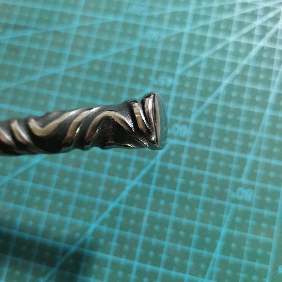 Handmade Titanium alloy EDC Tool Pry Bar 12mm Forged Tail – long 13cm