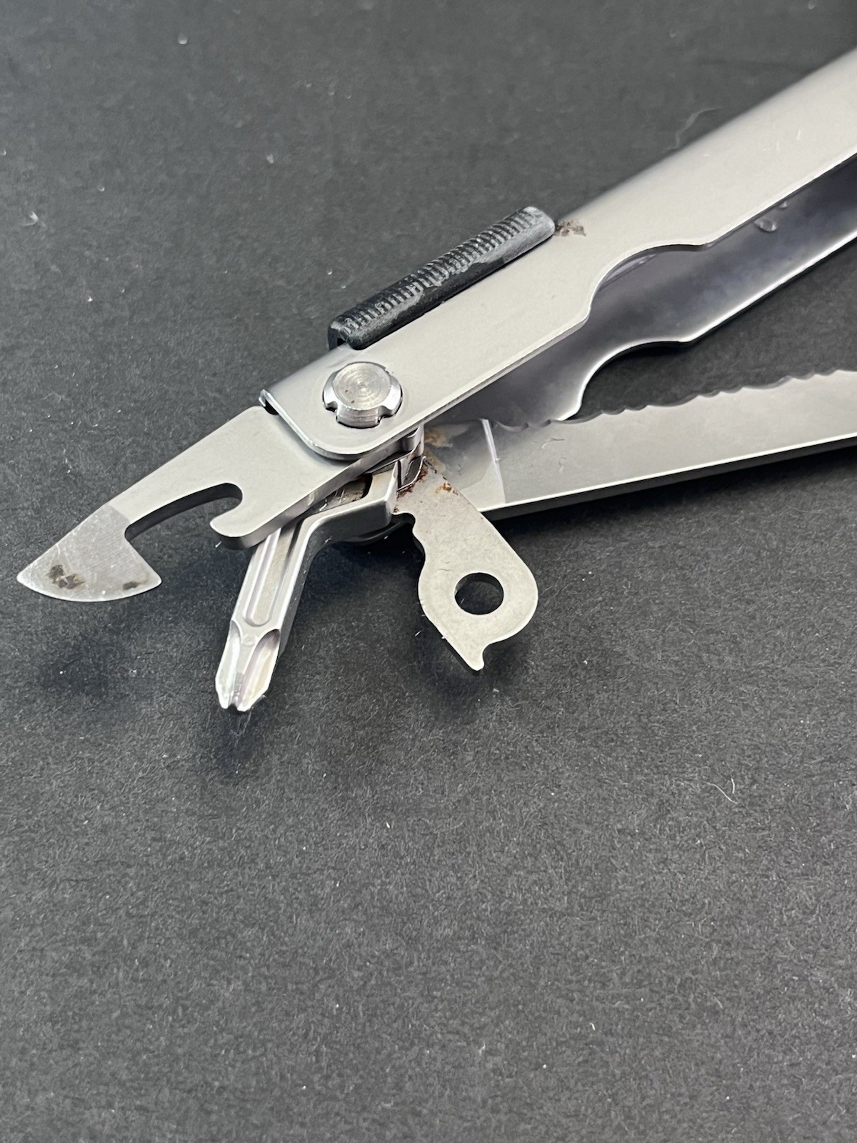 Gerber MP600 Needlenose Multi-Tool W/ Canvas Sheath File Knives Wire Cutter Etc.