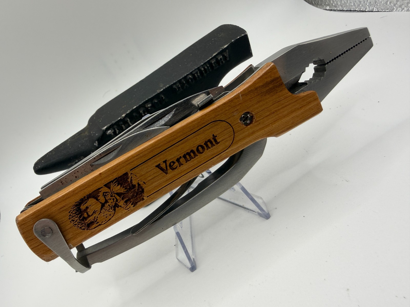 Multi Tool Vermont with Sheath
