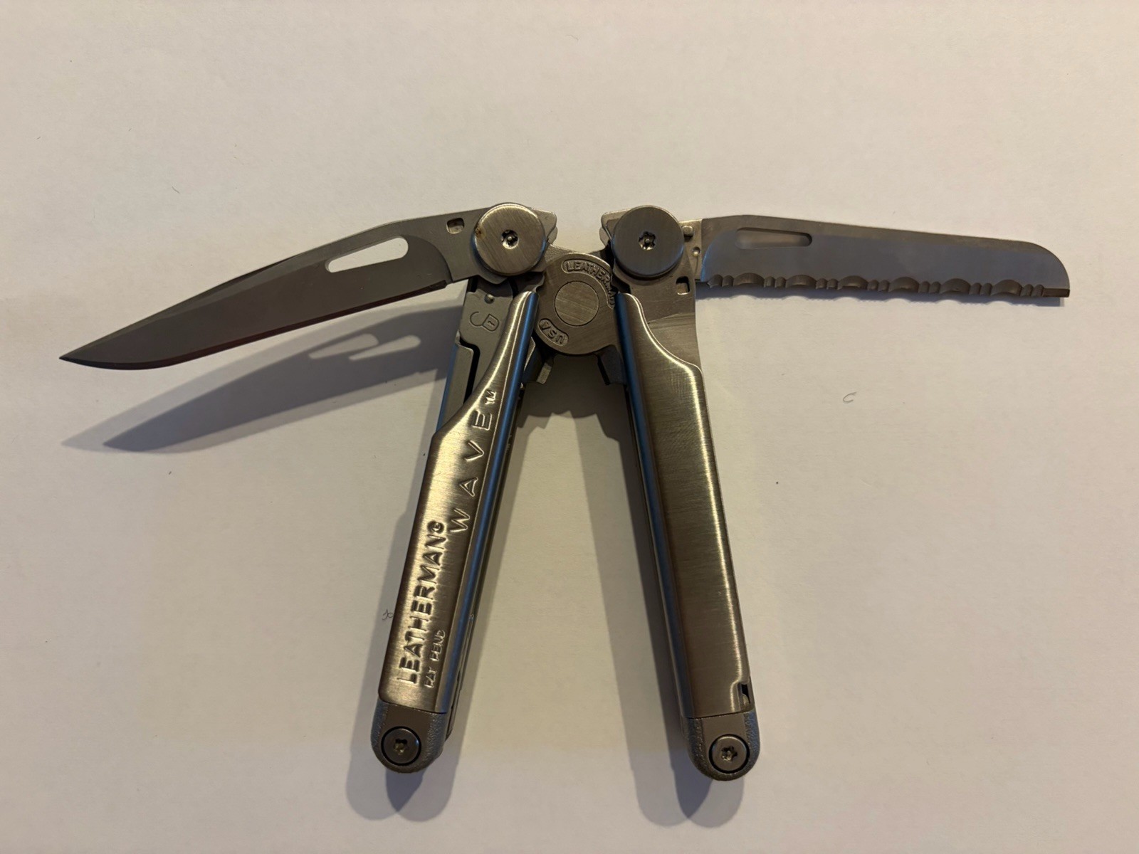 Leatherman – Original WAVE (stamped 08/98) NEW w/ Nylon Sheath & Docs*