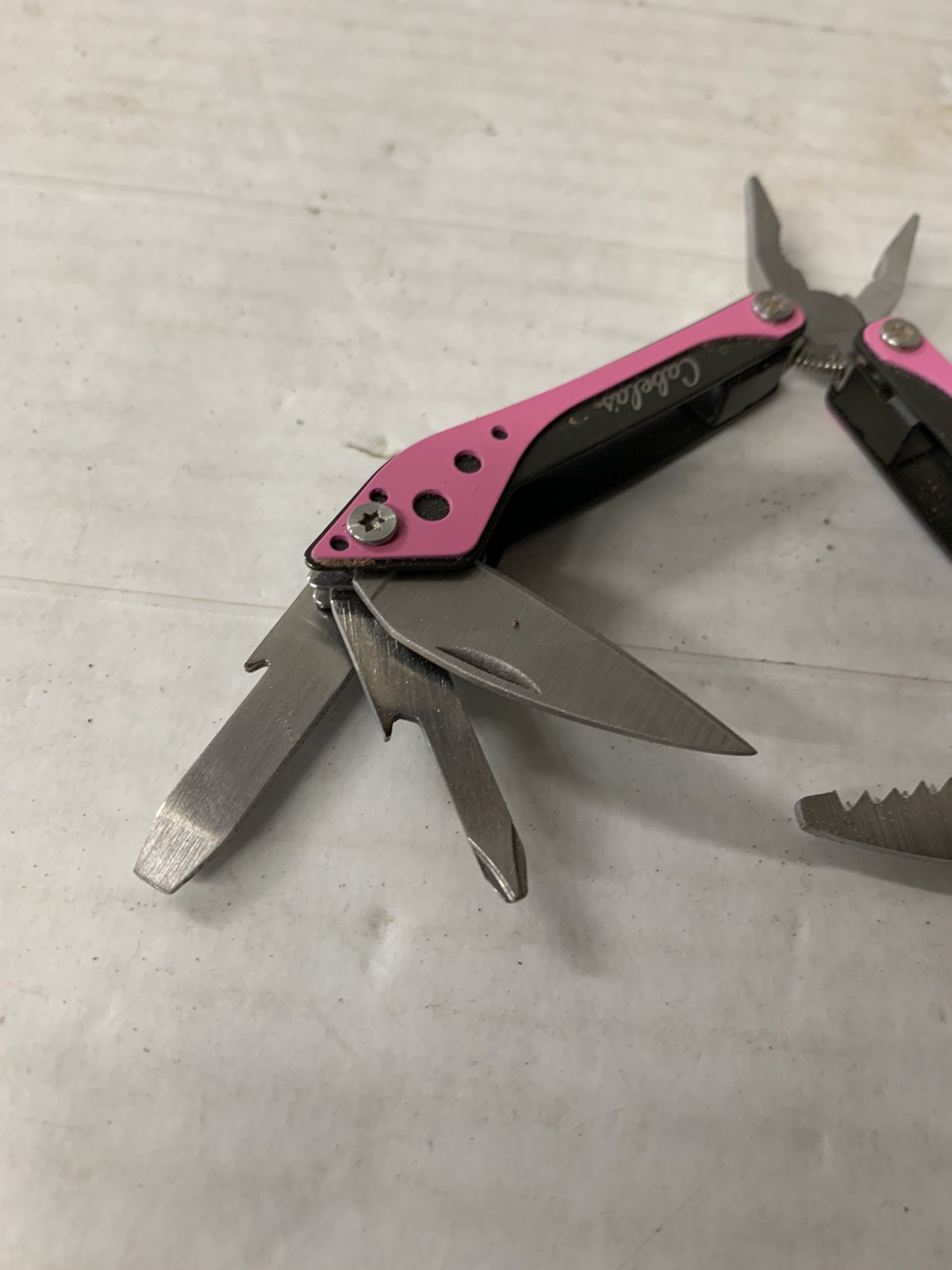 Cabela’s 7-in-1 Mini Multi-Tool Pink Pocket Knife Pliers Saw Scissors Bottle Can