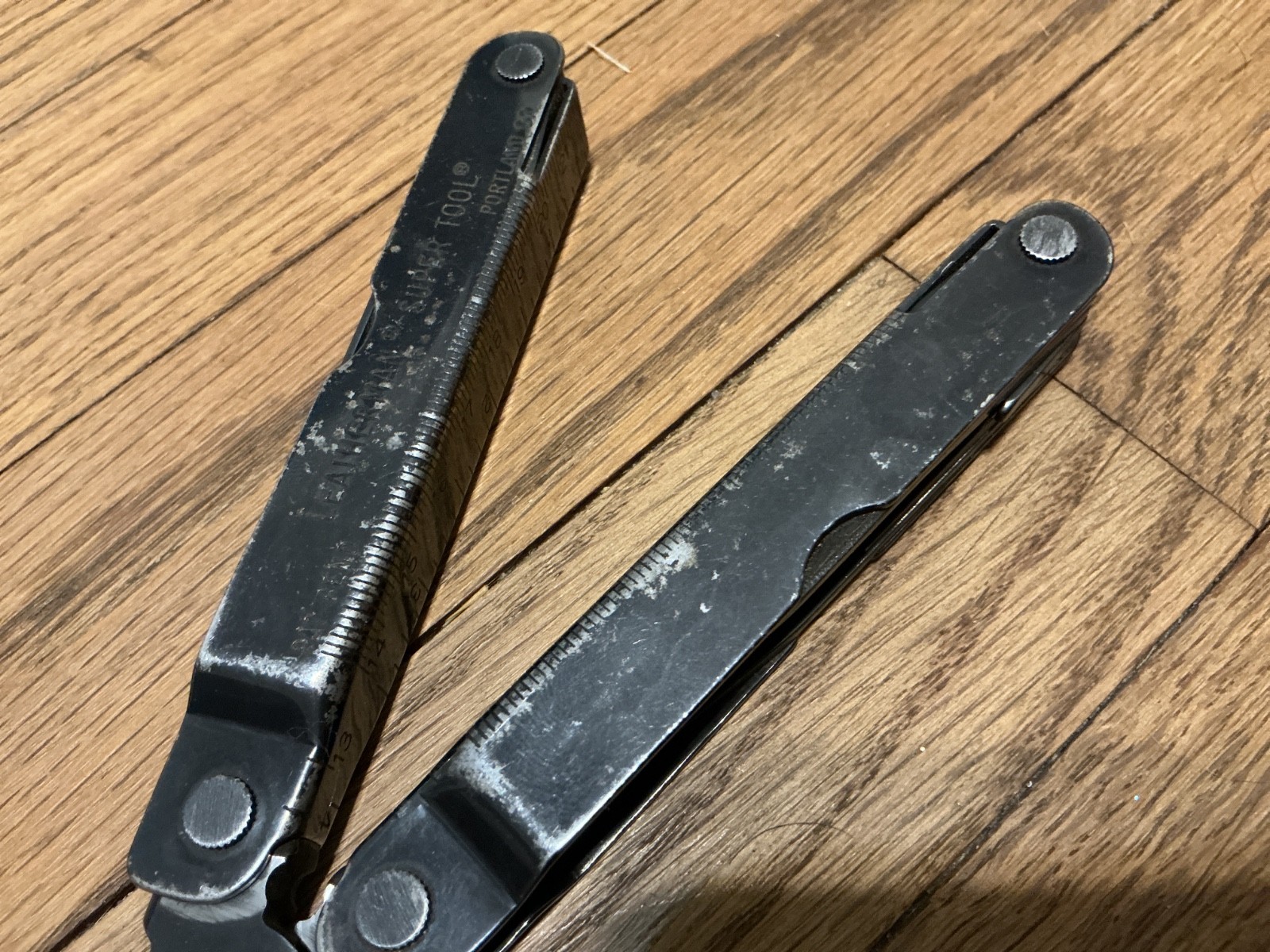 Leatherman Super Tool black oxide with leather sheath, USA made, original