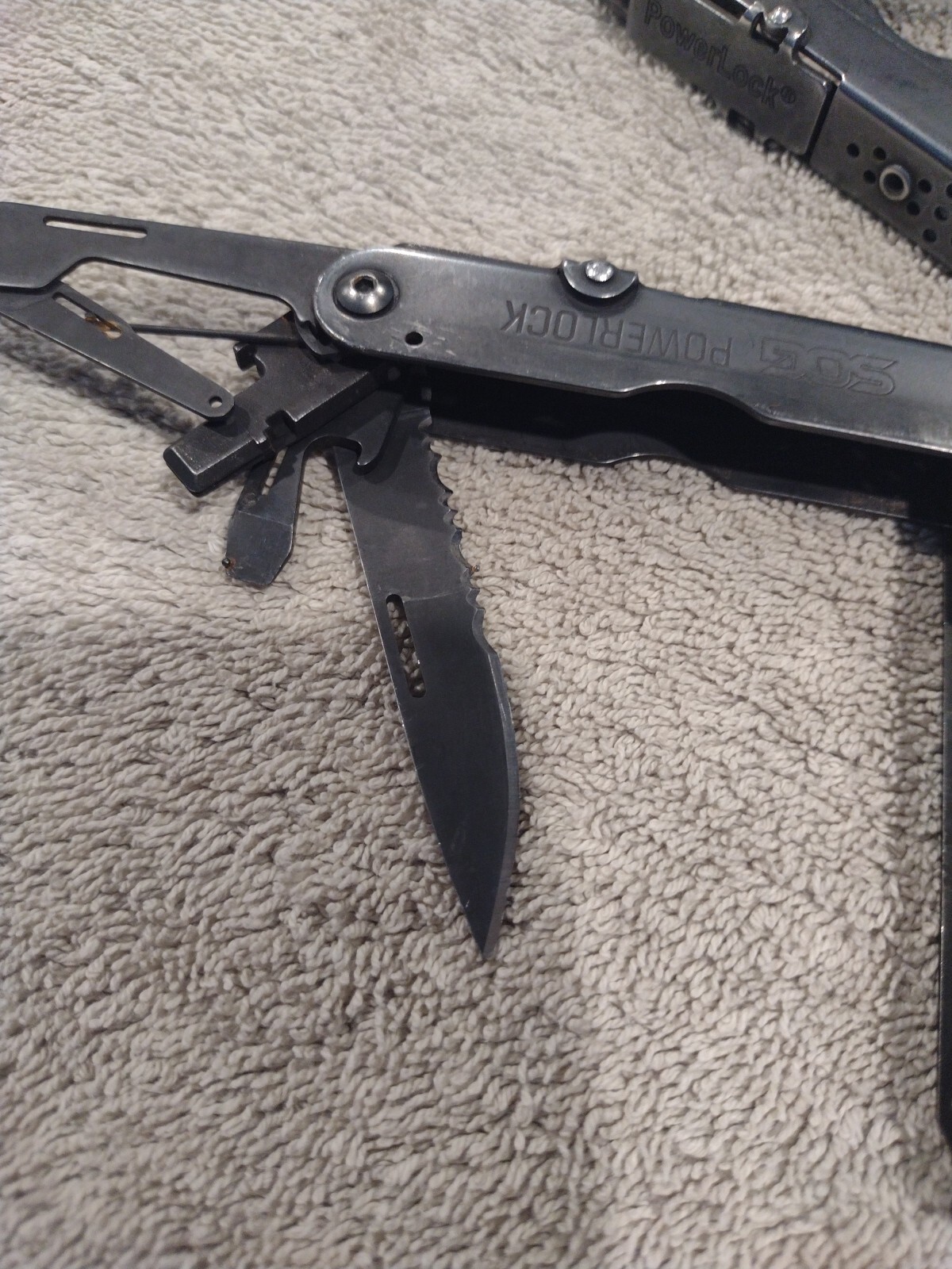 SOG Black Stainless Steel PowerLock Excellent Condition