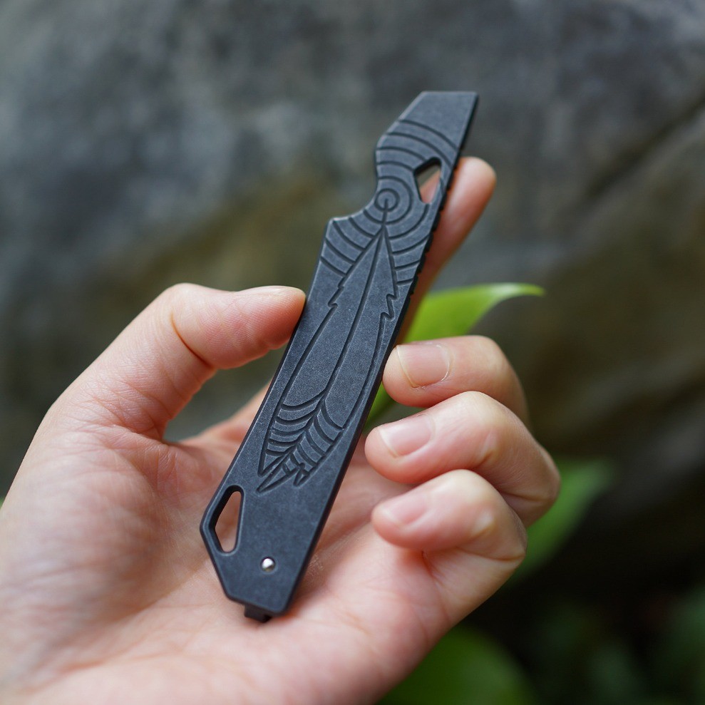 Limited edition titanium alloy pry bar EDC outdoor Tool Back Clip