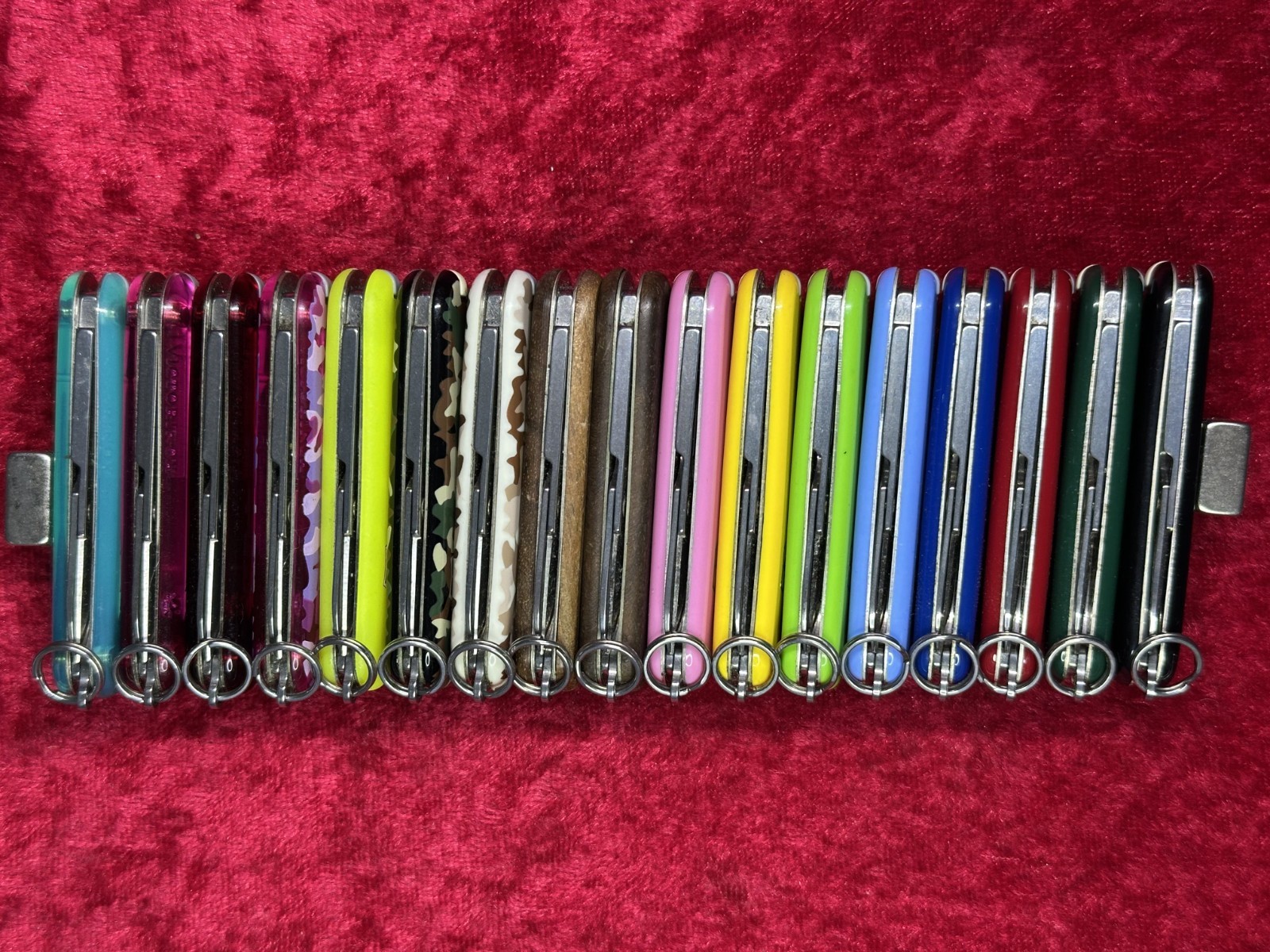 Victorinox Classic SD Lot Of 17 Swiss Army Knives 58mm Collection Of 17 Colors
