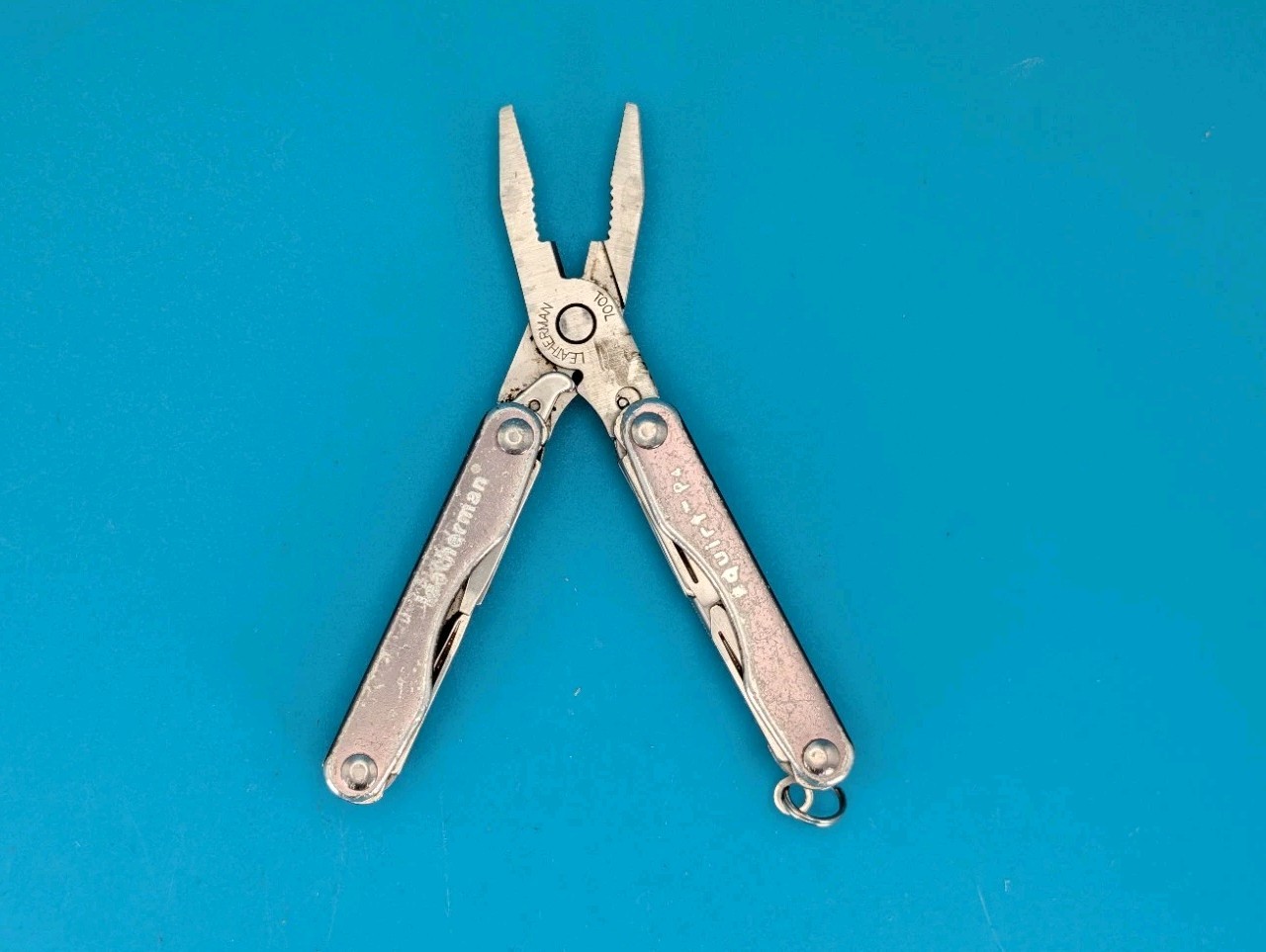Leatherman Squirt P4 Multi-Tool, Key Ring, Retired, GRAY!