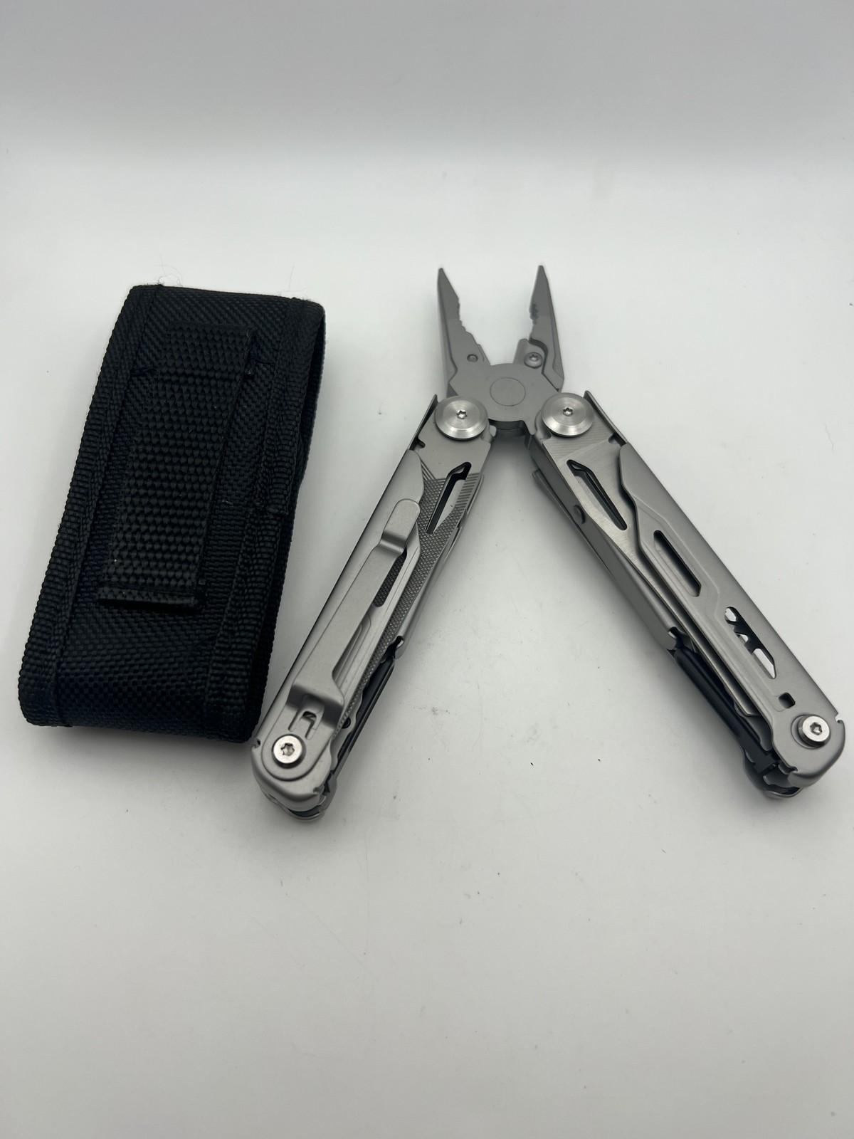 Multitool Stainless Steel Pliers Knife Saw File Screwdrivers With Sheath Camping