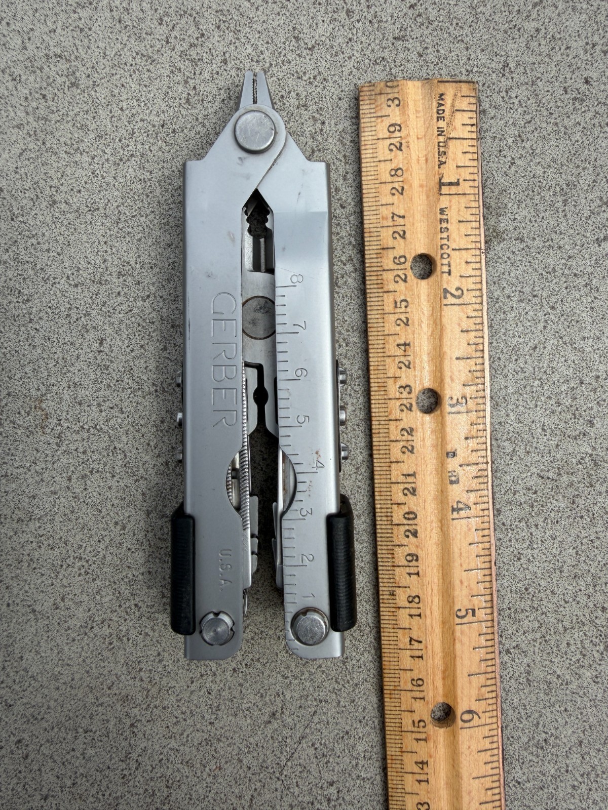 Gerber MP600 Multi Tool – 14 tools, One-hand-open jaws, US Made, Used, No Sheath