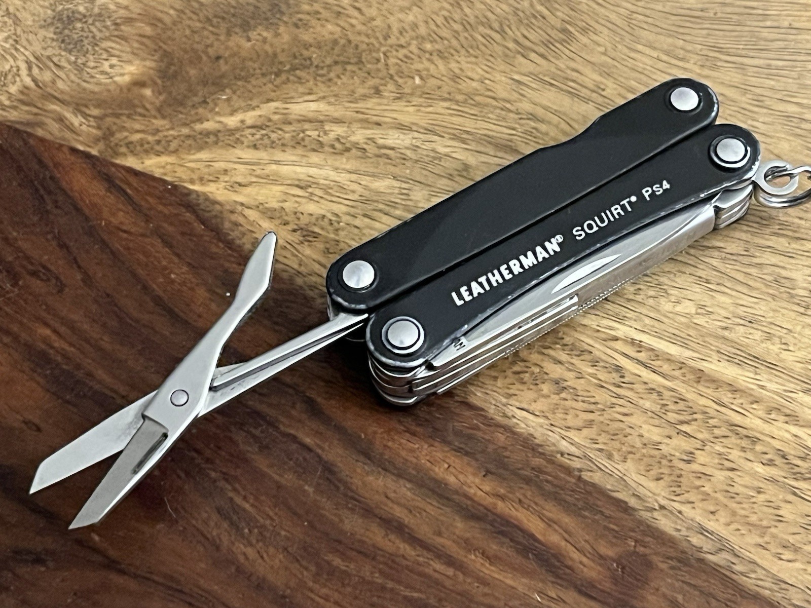 RETIRED Leatherman Squirt PS4 MultiTool Black DISCONTINUED SUPER NICE!