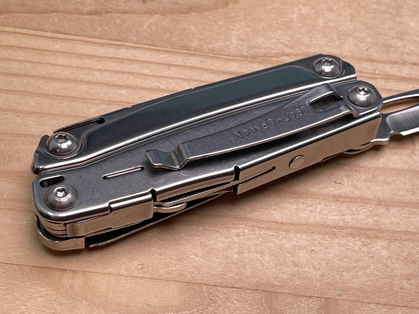 Leatherman Bolster Folding Multi-tool Knife Plier