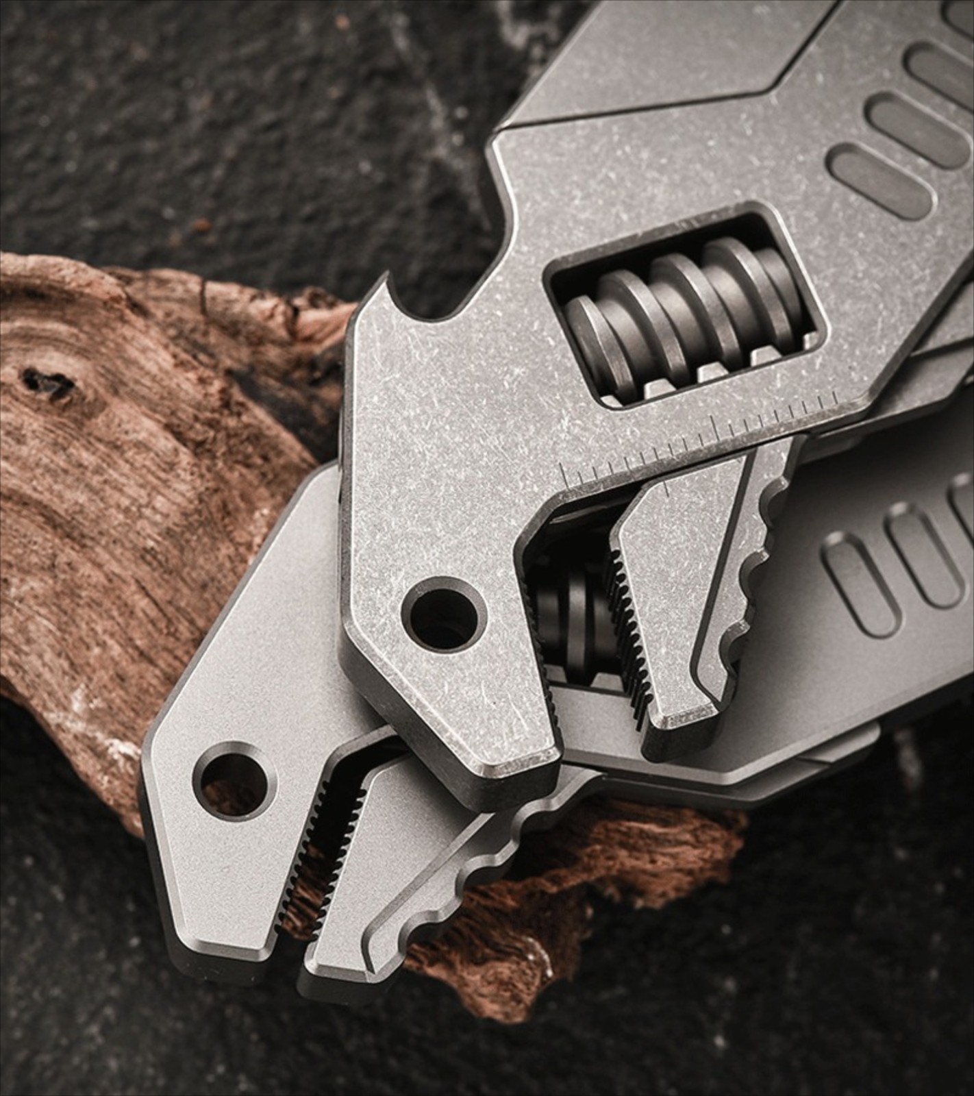 EDC Titanium Alloy Multi Tools Adjustable Wrench Pocket Folding Knife Keychain