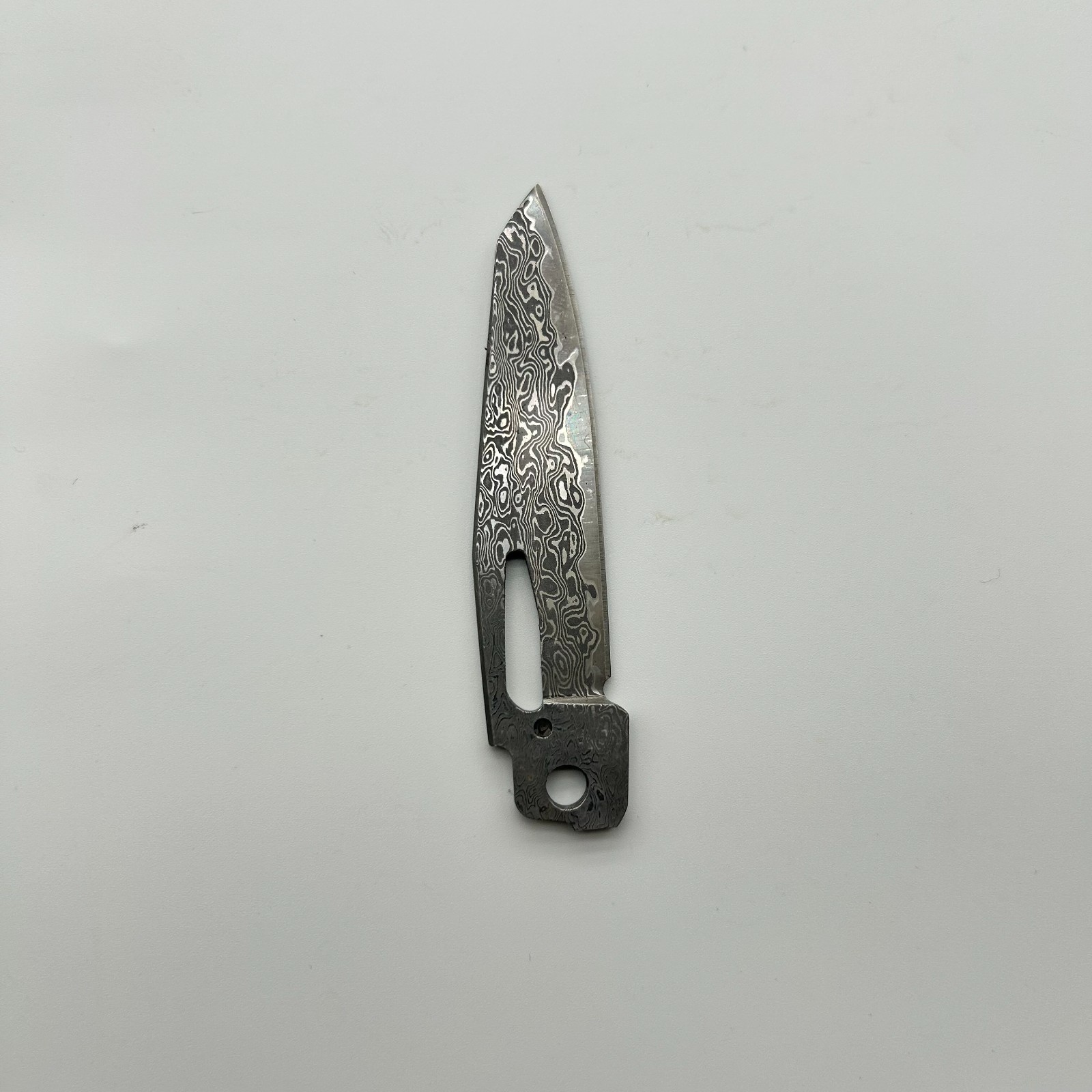Custom VG10 Damascus (MAIN)Blade for LEATHERMAN MUT – CNC, 60HRC