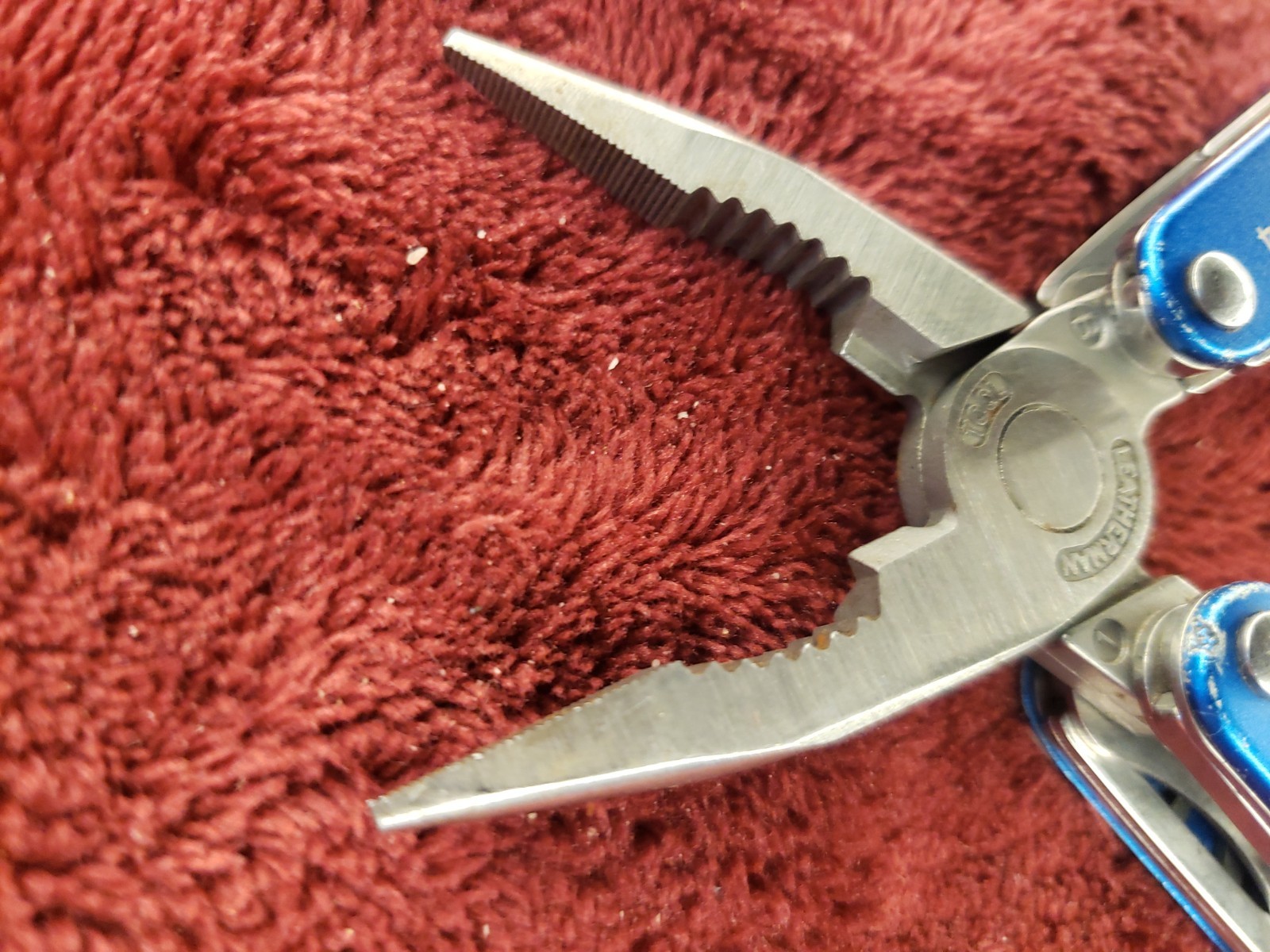 🔪🔪 Leatherman Juice CS4 Multi-Tool Stainless Pliers Multi Tool Blue