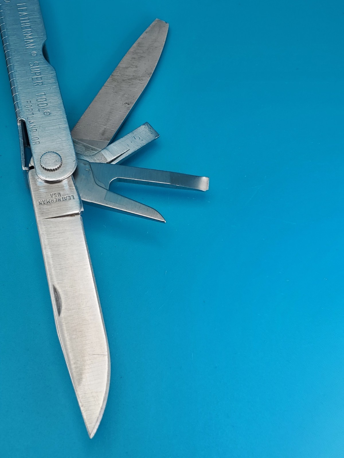 LEATHERMAN Super TOOL Multi Function Tool PLIERS, Stainless! 01/98 DATE