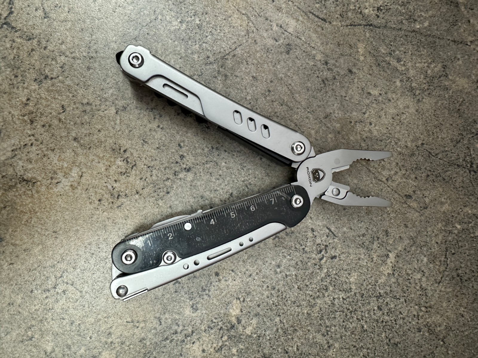 Roxon Storm Multitool – 16-in-1 with 9pc Bits S801S