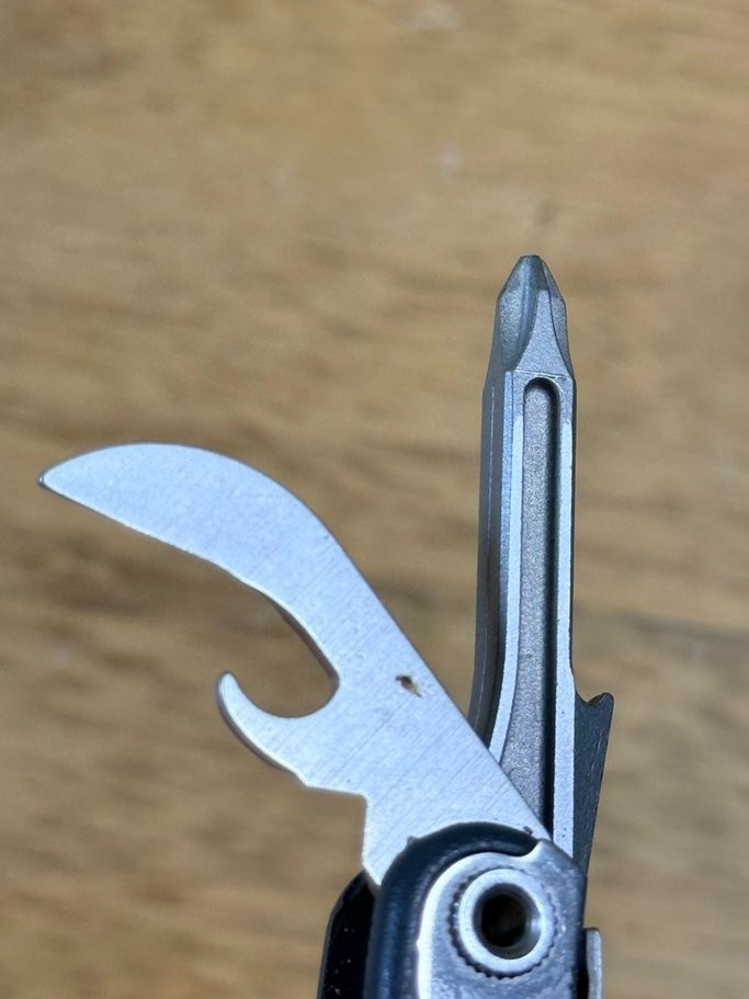 Discontinued Leatherman Kick Multi-Tool Stainless Steel Pocket Tool Knife 2008